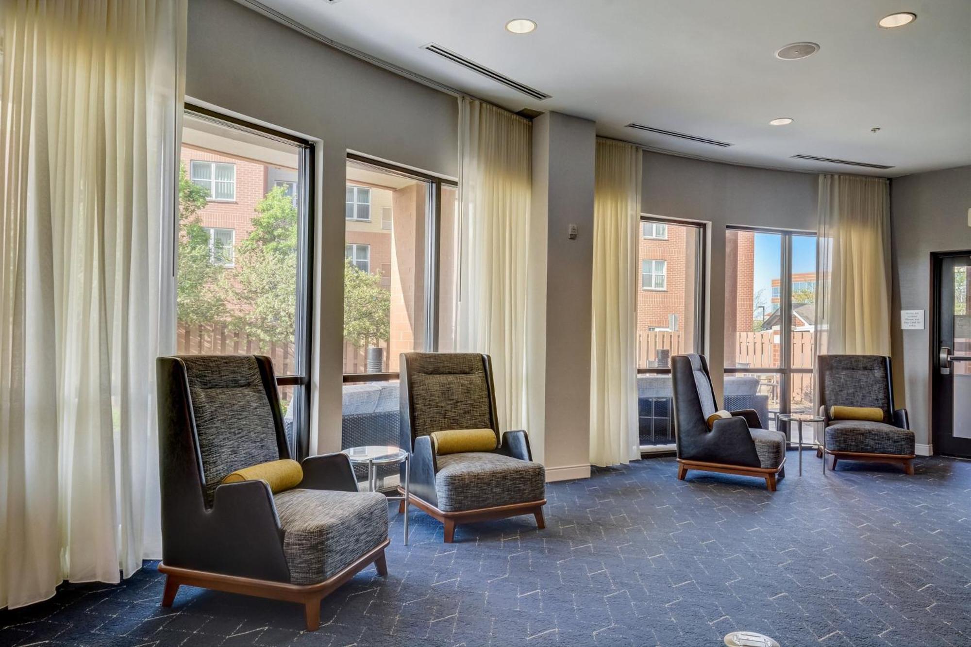 Courtyard Cincinnati North At Union Centre West Chester Εξωτερικό φωτογραφία