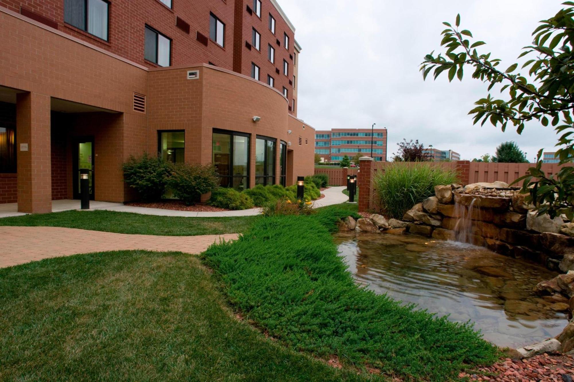 Courtyard Cincinnati North At Union Centre West Chester Εξωτερικό φωτογραφία