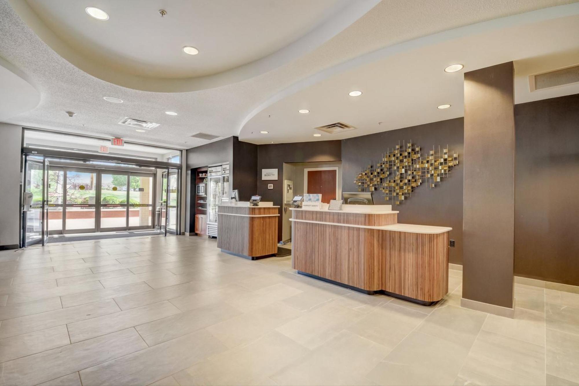 Courtyard Cincinnati North At Union Centre West Chester Εξωτερικό φωτογραφία